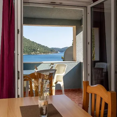 Madirazza Apartment *