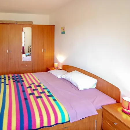 Madirazza Apartment Uble